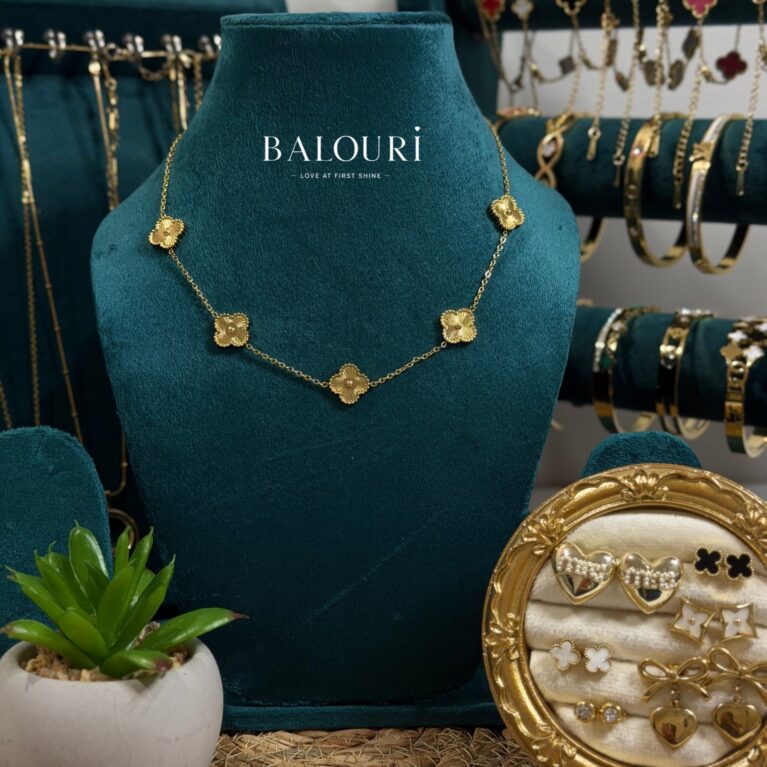 GOLD CLOVER NECKLACE