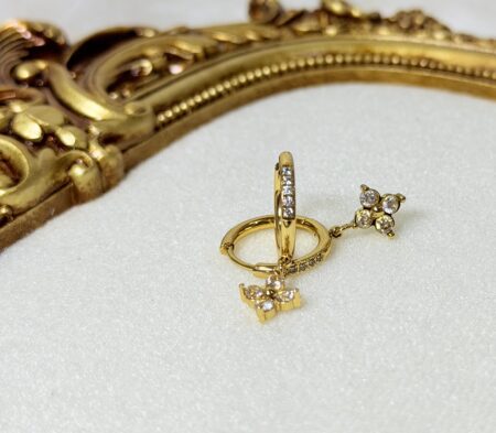 GOLD FLOWER HOOPS