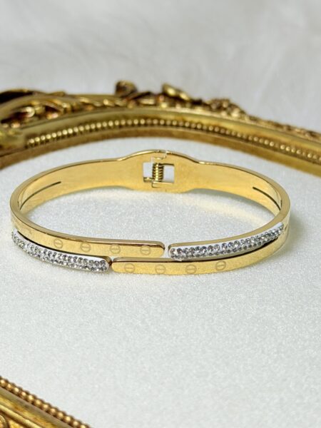 GOLDEN GLOW BRACELET