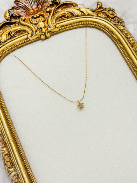 STARLET NECKLACE