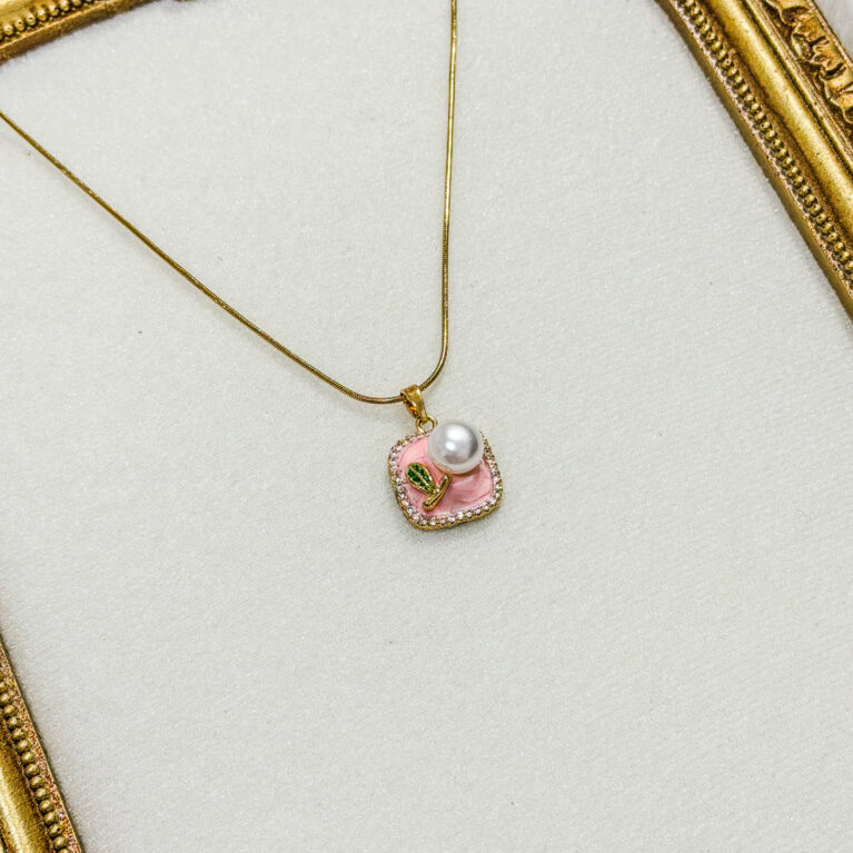 DAISY NECKLACE