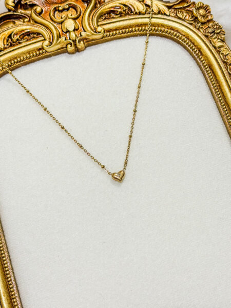 EIRA NECKLACE