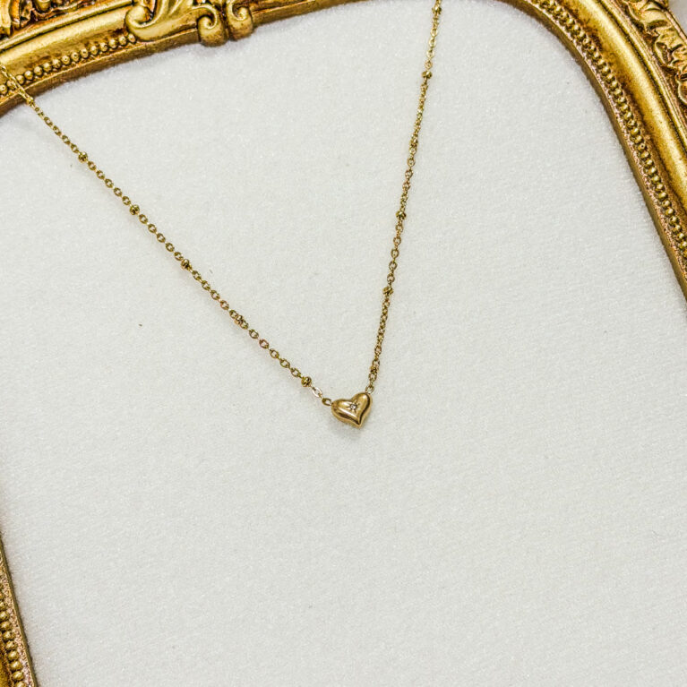 EIRA NECKLACE