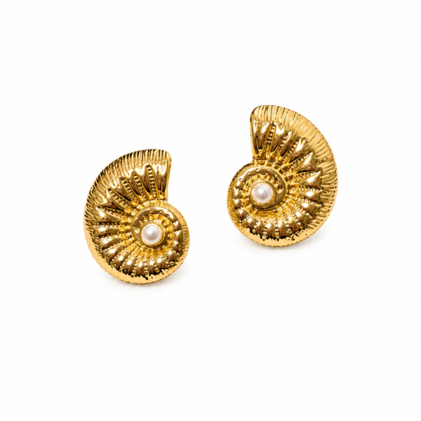 SEAVANNA STUDS